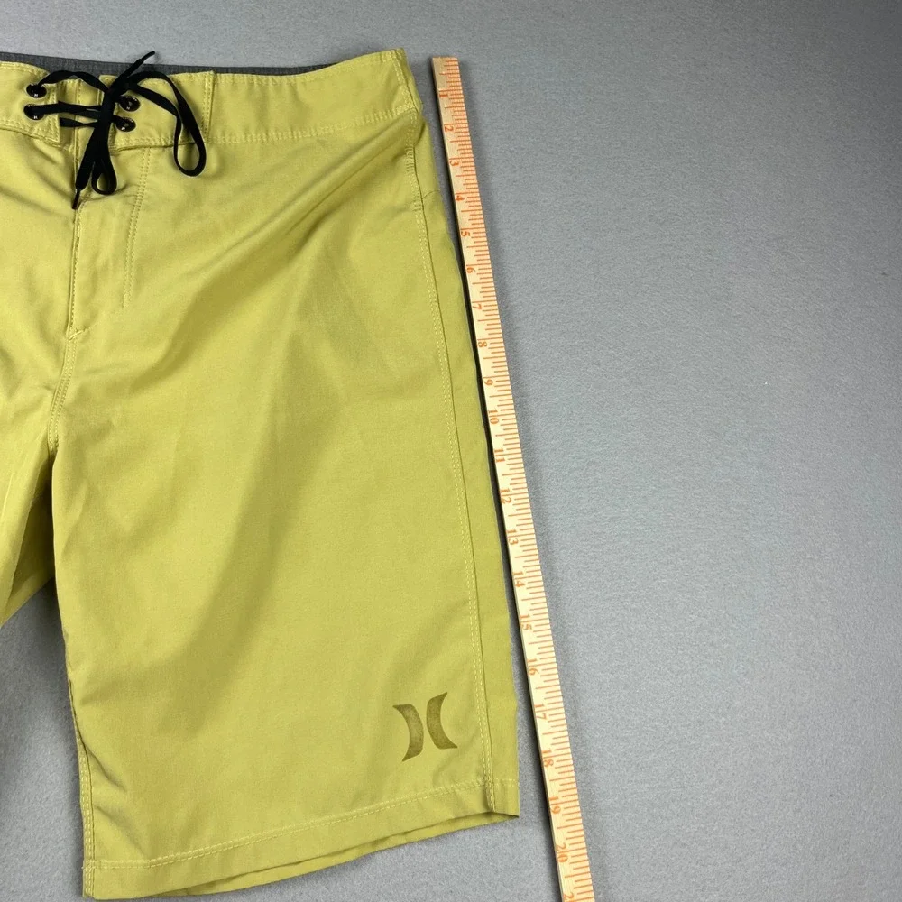 Hurley Phantom Board Shorts Mens 28 Yellow Green Chartreuse Stretch Swim Trunks